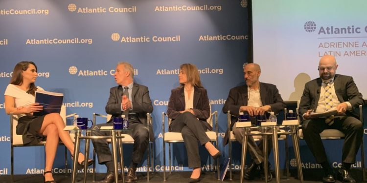 Unas 80 toneladas de oro sacan por contrabando de Venezuela anualmente