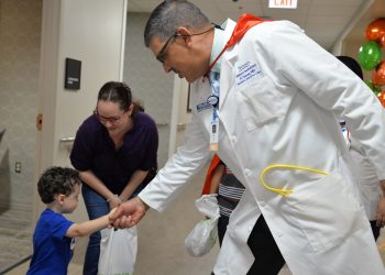 FHA: Hospitales de Florida invirtieron $ 4.1 mil millones en programas comunitarios en el 2018