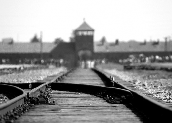 Yad Vashem conmemora los 75 años de liberación de Auschwitz