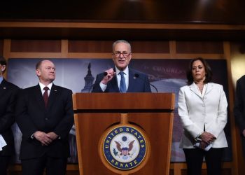 Gestores deben preparar informes legales del juicio político contra Trump antes del martes