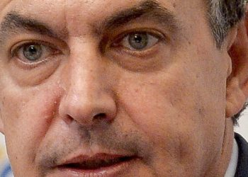 Venezuela: A Zapatero lo acusan en su país de tomar 35 millones de euros provenientes del «PDVSA»