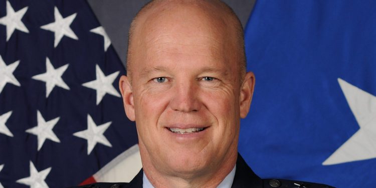 John "Jay" Raymond tomó juramento como nuevo Jefe de Operaciones Espaciales