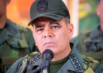 Sebastiana Barráez: A pesar de sus promesas, Vladimir Padrino López perdió la batalla ante los colectivos chavistas