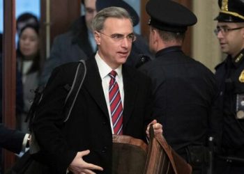 Defensa de Trump apunta a demócratas por su "peligroso juego político"