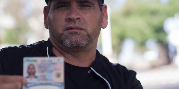 Refugiado político en EEUU permanece retenido en Cuba bajo investigación