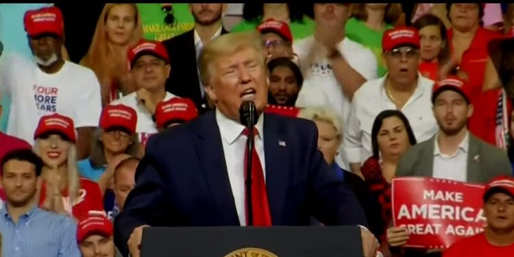 Inmigrantes ilegales que asistan al mitin de Trump no serán deportados, según pastor de la megaiglesia de Miami