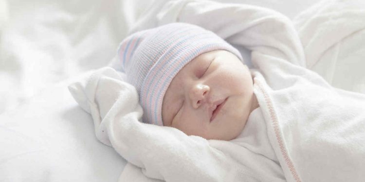 Gobierno de Trump planteará restringir visas para evitar el ‘turismo de parto’