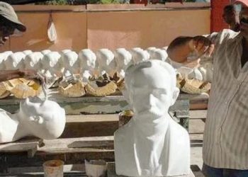 Símbolos castristas mantienen plan de chacalismos en Cuba