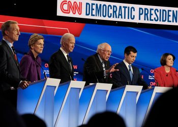 Debate demócrata: Promesas y gazapos en vivo y directo