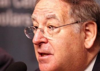 Juez federal bloquea orden de Trump que permitía a gobiernos locales rechazar refugiados