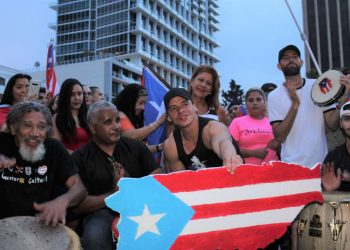 Boricuas reclamaron la falta de entrega de ayudas federales aprobadas en 2017