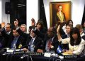 Almagro en la OEA y Guaidó en el Parlamento enfrentan un difícil reelección