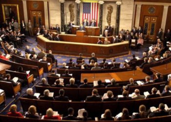 Senado de Florida aprobó resolución que condena las ideologías de odio