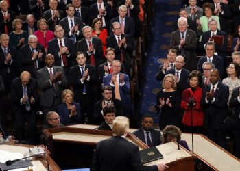 Trump podría tenderle la mano al Congreso en su discurso sobre el estado de la nación