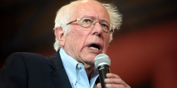 En Florida no caen bien los comentarios de Sanders elogiando al régimen cubano
