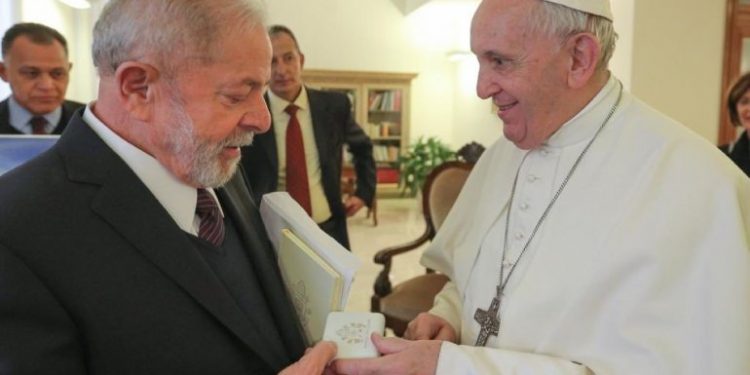 El Amazonas enreda al Papa Francisco, desde el No a los curas casados hasta la visita de Lula,  ex presidente de Brasil