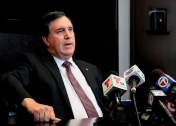 Grupo de retiro de Joe Carollo en Miami asegura que está a 1/3 del camino a la Ronda 1, según politicalcortadito