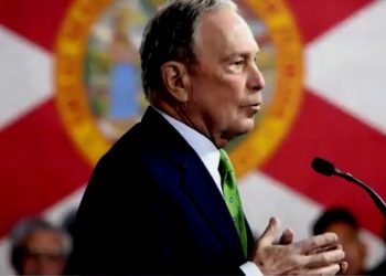 Informe detalla que campaña de Mike Bloomberg en Florida se centra en Donald Trump