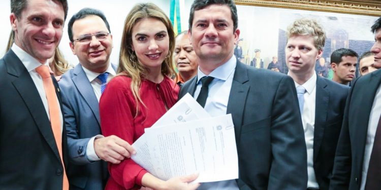 Diputada brasileña proporciona información al FBI de fraude del Partido de los Trabajadores en Cuba