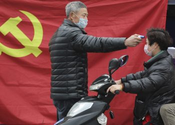 En China 2.236 muertos, bajan nuevos casos y en Corea del Sur aumentan infectados por virus de Wuhan