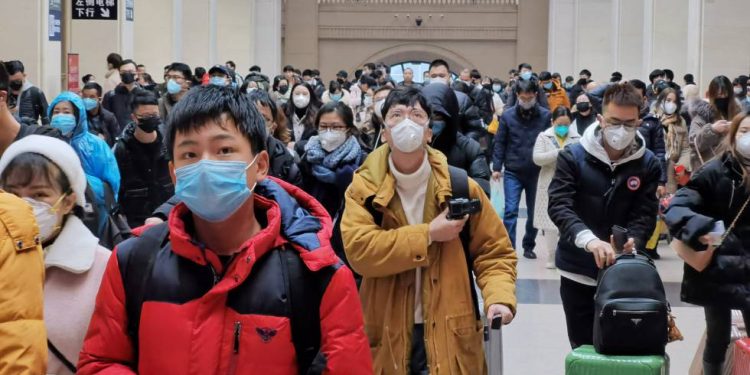 ¡Nuevamente! China confina a sus habitantes ante aumento de casos por variable Delta