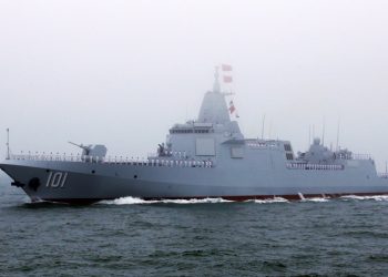 EEUU dijo que un buque de guerra chino disparó un láser militar contra un avión estadounidense