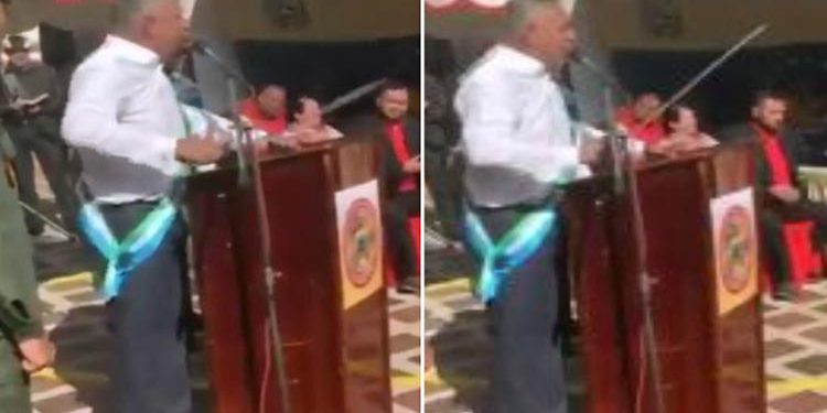 El lenguaje soez del diputado Carreño amenazando a Guaidó por su gira internacional