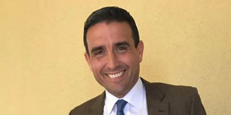 Vocero del Alcalde de Miami renuncia tras investigación por "conducta personal inapropiada"