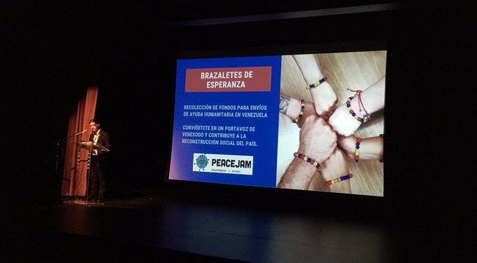 Estudiantes de Miami organizaron evento en solidaridad con Venezuela