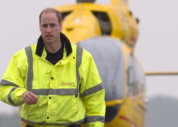 Príncipe Guillermo, dispuesto a retomar su carrera como piloto de ambulancias aéreas para luchar contra el coronavirus