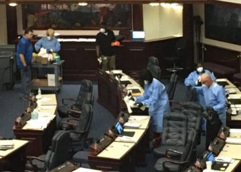 Legisladores de Florida se autoaislan tras exposición al coronavirus