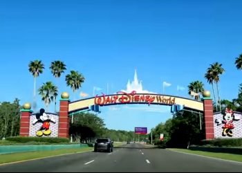 Compañía Walt Disney confirma el cierre provisional de sus parques temáticos por avance del coronavirus