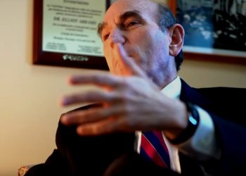 Elliott Abrams asegura que EEUU jugará un "papel esencial" en los cambios que se producirán en Venezuela