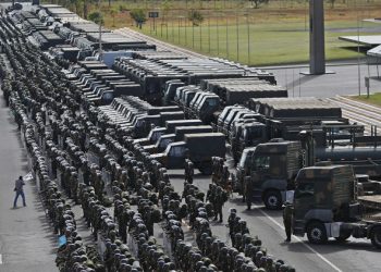 Bolsonaro cenará con Trump en Miami para aumentar el poderío militar de Brasil