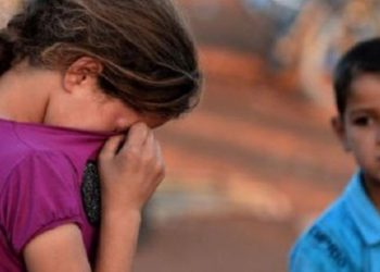 NYT: Casi un millón de niños se quedan atrás en Venezuela mientras los padres emigran