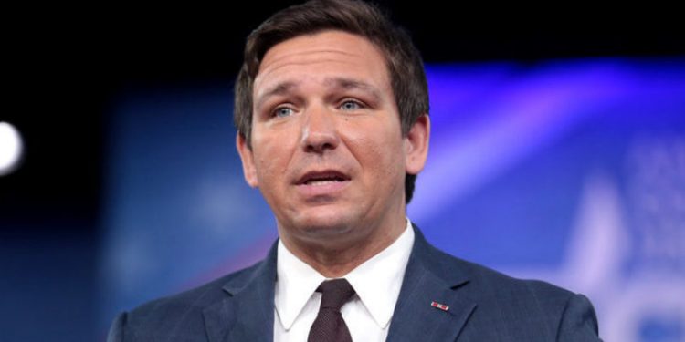 Florida: DeSantis suspende por 45 días los desalojos y las ejecuciones hipotecarias