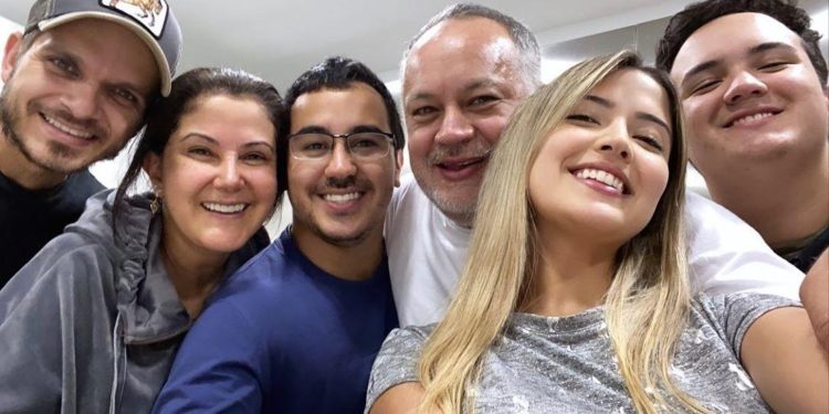 En imágenes, Diosdado ‘celebrando su cumpleaños’ en medio de una Venezuela luchado contra el COVID-19
