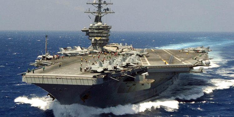Portaaviones estadounidense reportó casos de coronavirus en sus tripulantes