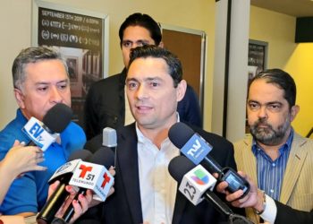 Vecchio afirma que mientras Guaidó destina ayuda para la salud, la dictadura de Maduro habla de la reparación de un ascensor