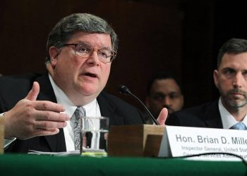 ¿Quién es Brian Miller, inspector general en lucha contra el COVID-19? Manejará 2.2 billones de dólares