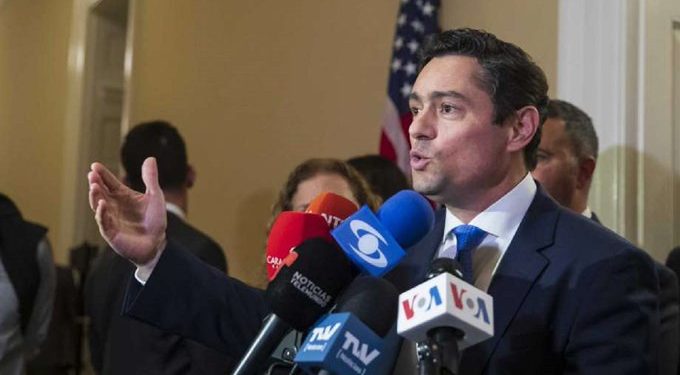 Vecchio advierte que solo con la salida de Maduro se detendrá la crisis de migrantes venezolanos