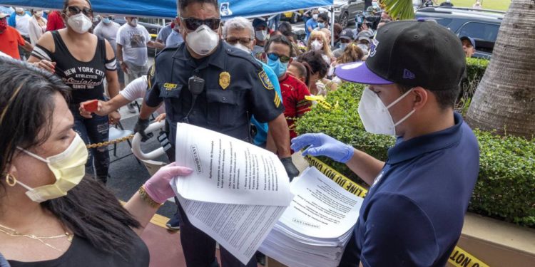 ¡COVID-19 ataca economía! 41 millones de desempleados en EE.UU. por la pandemia