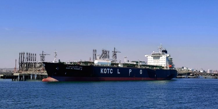 Irán advierte de posible ataque de Estados Unidos a buques que transportan gasolina a Venezuela