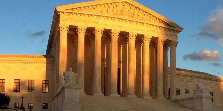 La Corte Suprema de EE UU respalda la deportación rápida de solicitantes de asilo