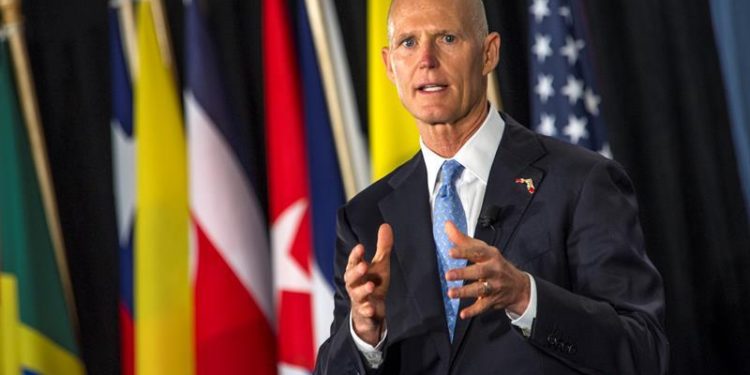 Rick Scott advirtió a a López Obrador sobre sus intenciones de vender gasolina a Venezuela