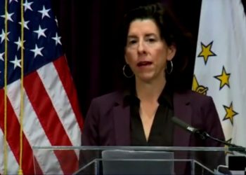 Rhode Island podría modificar su nombre oficial de estado por connotaciones de esclavitud