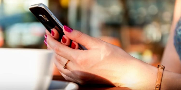 Clientes reportan fallas en T-Mobile, Verizon, Sprint, AT&T y otras compañías