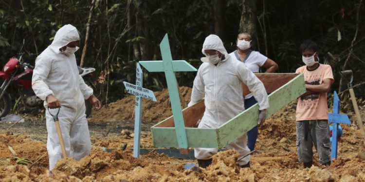 ¡Codiv-19 inclemente en América! EE.UU. más 107 mil muertos, en Brasil más de 33.700 fallecidos y Bolivia volverá a la cuarentena
