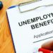 Número récord recibe ayuda por desempleo, aunque las peticiones iniciales de estímulo han disminuido en Estados Unidos