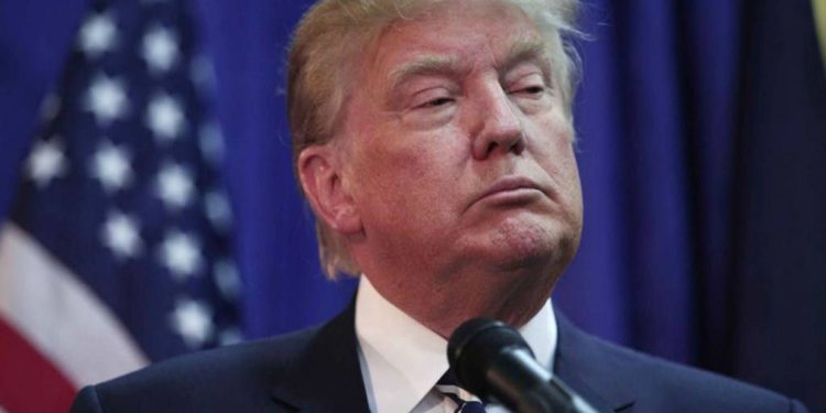 Juez federal echa para atrás la medida de "carga pública" impulsada por Trump